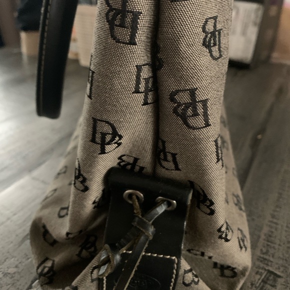 Dooney & Bourke Black/Grey Signature Women's Purse Preloved in great condition - Picture 4 of 6